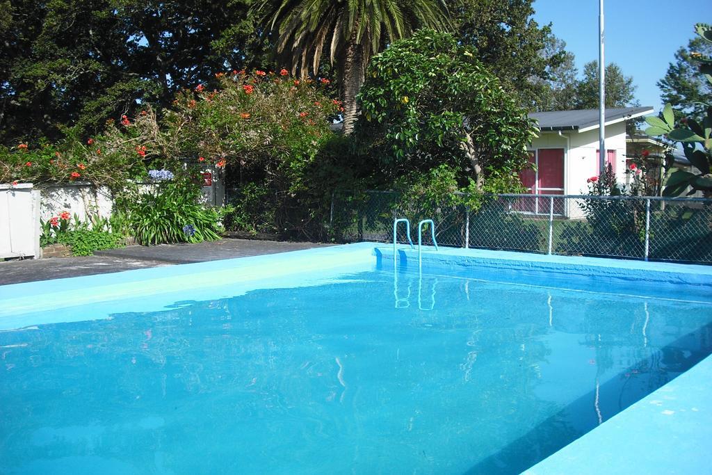 Te Aroha Holiday Park And Motels Екстериор снимка