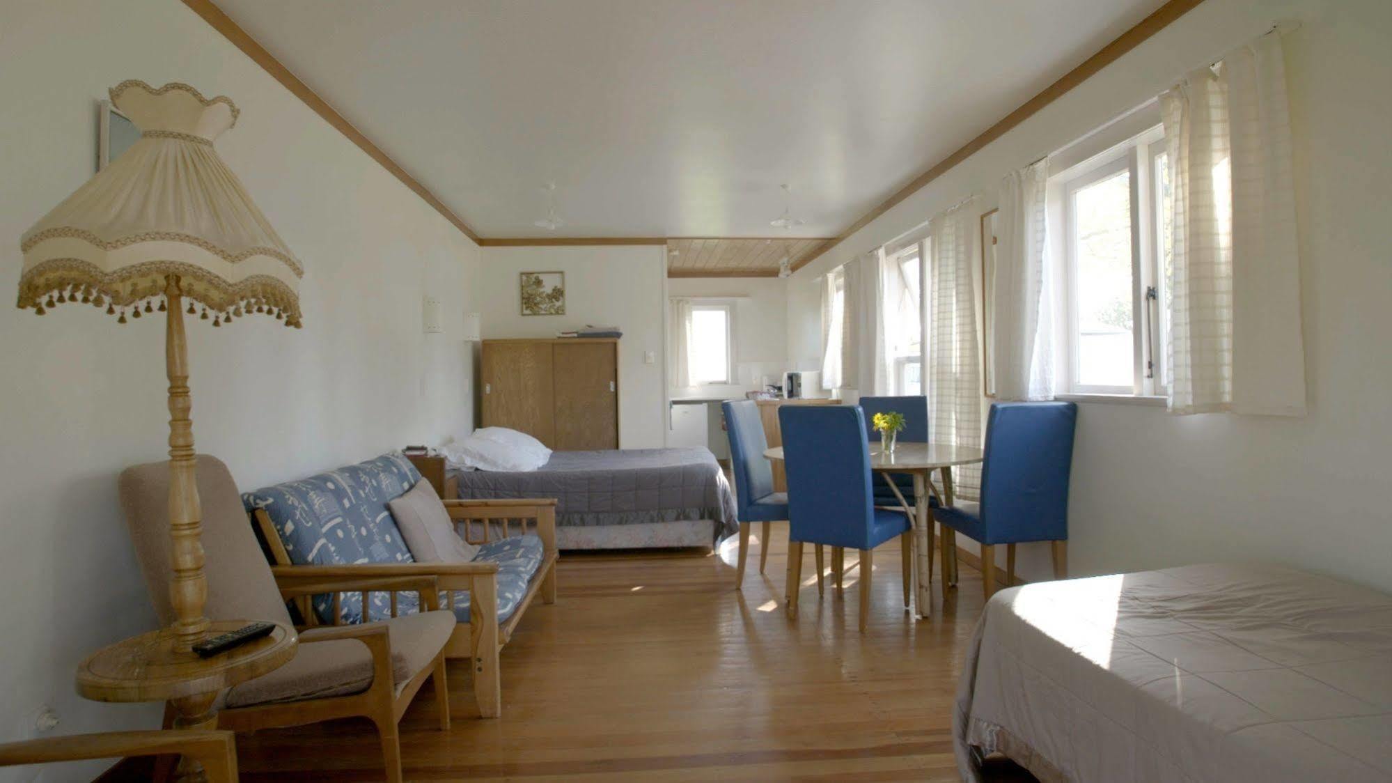 Te Aroha Holiday Park And Motels Екстериор снимка