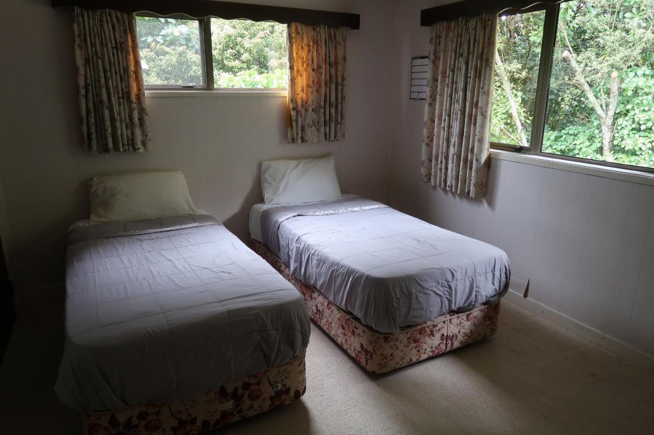 Te Aroha Holiday Park And Motels Екстериор снимка
